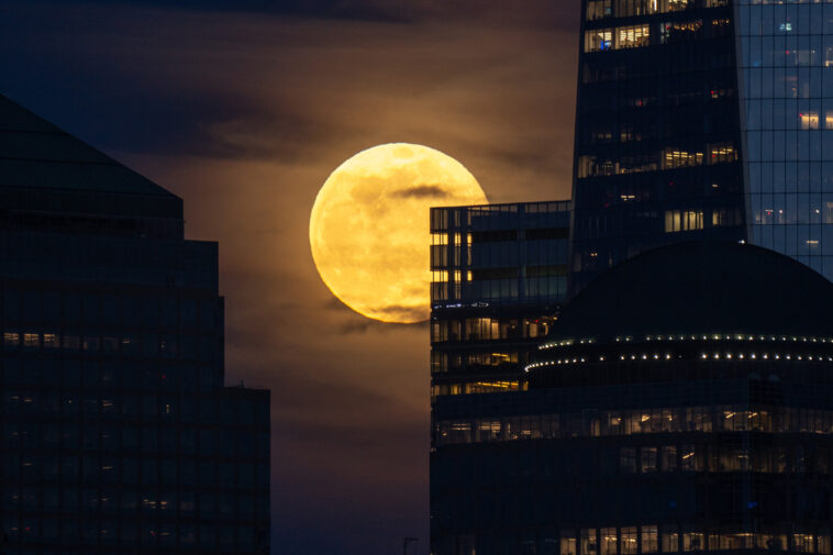 february’s-snow-moon-could-be-impacted-by-this-weekend’s-nor’easter-storm