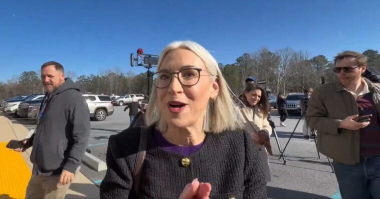 watch:-panicking-fulton-county-commish-wants-to-break-into-a-run-as-voter-roll-investigator-exposes-fraud-and-her-escape-car-fails-to-show