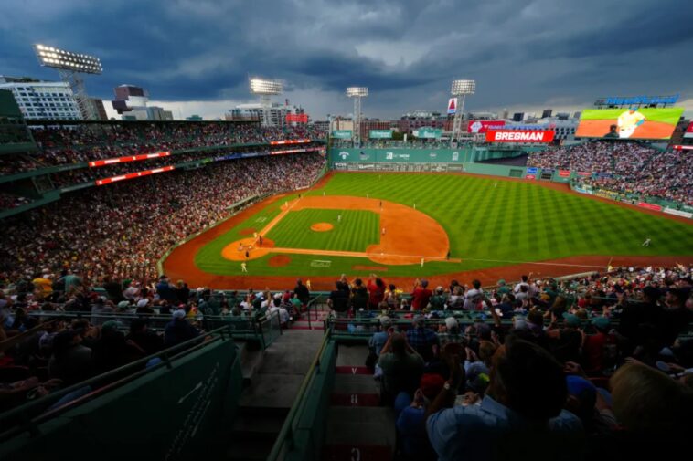 red-sox-sued-by-own-fans-over-alleged-‘bait-and-switch’-ticket-tactics