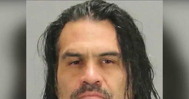 watch:-good-samaritan-tackles,-body-slams-man-who-breached-tsa-checkpoint-at-atlanta-airport