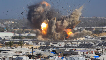 israel-reportedly-kills-32-in-airstrikes-in-gaza-while-targeting-hamas-for-‘systematically’-violating-cease-fire