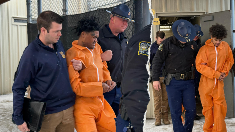 louisiana-authorities,-federal-agents-nab-all-8-inmates-who-escaped-in-jailbreak-after-massive-manhunt