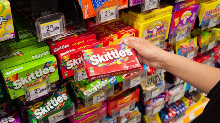 new-report-detects-arsenic-in-28-popular-candies:-what-you-need-to-know