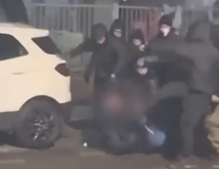 “enemies-of-the-state”:-italian-prime-minister-giorgia-meloni-condemns-antifa-rioters-who-savagely-beat-policeman-during-protest-march-over-december-eviction-from-illegally-occupied-building-in-turin