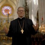 us-bishop-mons.-barron-faces-strong-criticism-for-urging-hispanic-catholics-to-resist-«americanization»
