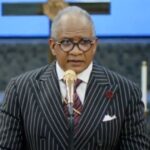 black-pastor-gives-don-lemon-a-warning-after-storming-church:-‘don-lemon,-don’t-come-here’