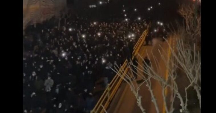 reports-from-iran-claim-thousands-more-dead-in-bloody-regime-crackdown