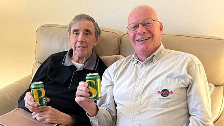 man-travels-14,000-miles-to-share-a-final-beer-with-dying-longtime-friend