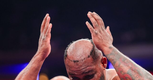 watch:-jarrell-miller’s-hairpiece-becomes-punchline-at-madison-square-garden-fight