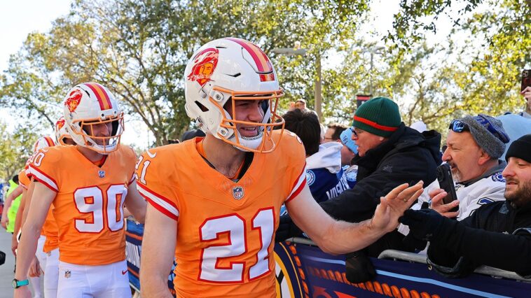 lightning-players-wear-full-padded-bucs-uniforms,-get-baker-mayfield-escort-before-stadium-series-in-tampa