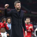 stick-with-carrick-or-hire-another-coach?-man-unit…