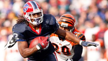 ex-nfl-star-marshawn-lynch-claims-dysfunction-on-bills’-coaching-staff-while-he-played-for-team