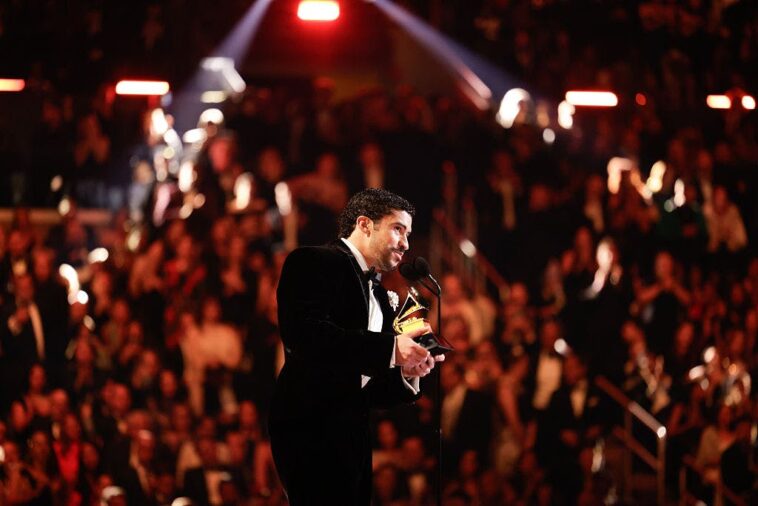 the-grammys-hallway-of-mirrors:-how-celebrity-performative-politics-infects-culture