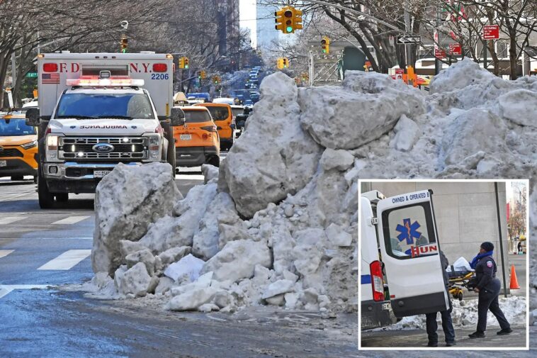 nyc-emts,-hospitals-plagued-by-massive-piles-of-week-old-snow,-thwarting-emergency-response:-‘it’s-been-a-mess’