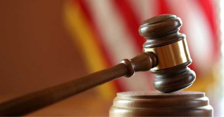 clinton-judge-releases-boy,-5,-and-his-father-from-ice-detention,-makes-mistake-so-bad-on-order-this-may-be-the-first-time-it’s-ever-recorded