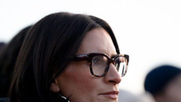 minnesota-dem-sen-tina-smith-endorses-lt-gov.-peggy-flanagan-for-her-seat-ahead-of-primary