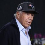 patriots’-robert-kraft-misses-out-on-pro-football-hall-of-fame:-reports