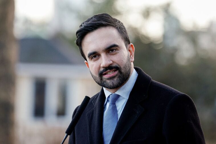 the-warmth-of-collectivism:-a-month-into-mamdani,-nyc-is-covered-in-massive-piles-of-trash