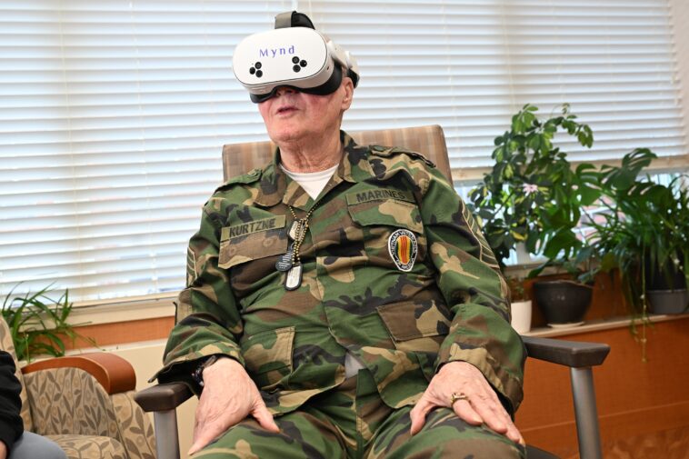 li-veterans-use-virtual-reality-to-fight-ptsd-with-fantastical-trips-to-outer-space,-animal-sanctuaries