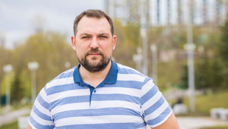 experts-conclude-no-human-being-is-illegal,-except-jeff?