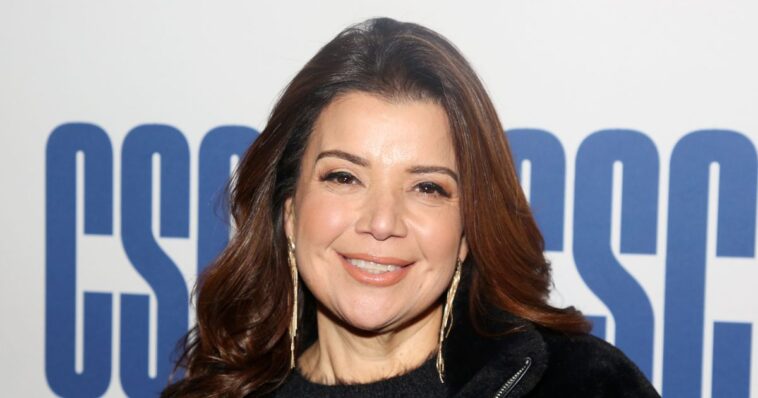 video:-ana-navarro-on-‘the-view’-launches-unhinged,-incoherent-attack-against-‘cross-wearing’-christians-she-doesn’t-like