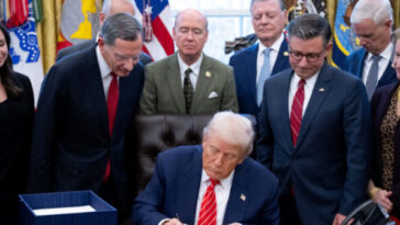 trump-signs-bill-to-end-partial-government-shutdown