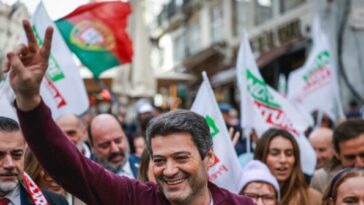 portuguese-populist-ventura-vows-to-defeat-socialism-as-fake-conservatives-back-leftist-candidate