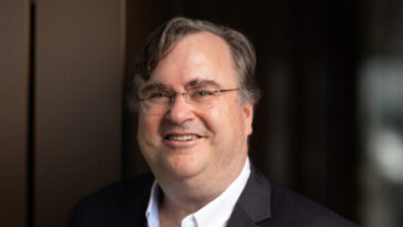 iowa-dem-accepts-$250k-from-epstein-linked-billionaire-who-stayed-at-townhouse,-flew-to-island