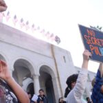 watch:-anti-trump-leftists-attack-local-fox-journalists,-destroy-their-equipment-with-riot-police-standing-5-feet-away