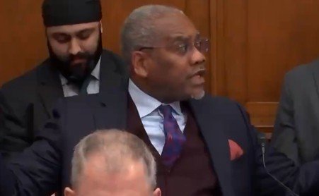 watch:-democrat-rep.-meeks-causes-hearing-to-go-off-the-rails-with-a-massive-meltdown-after-scott-bessent-refuses-to-fall-for-his-gotcha-question