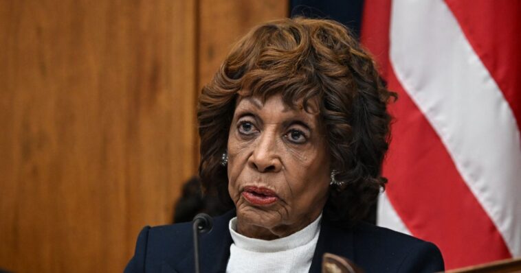 watch:-scott-bessent-has-perfect-response-when-maxine-waters-says-‘shut-him-up’-during-hearing