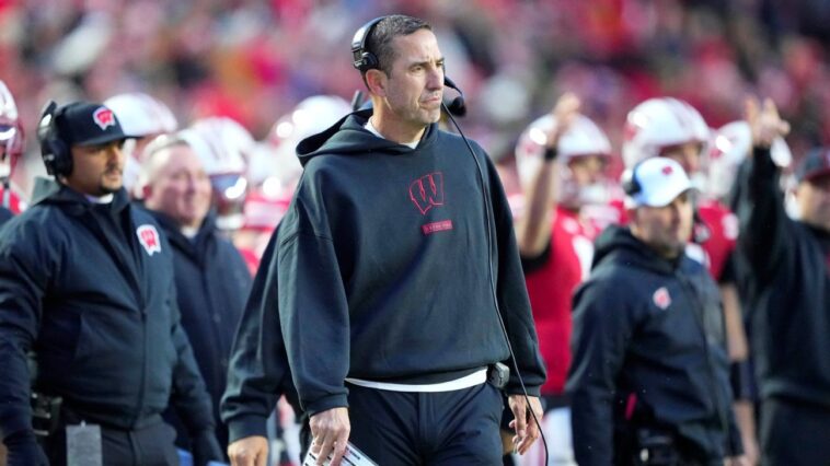 badgers’-fickell-asked-to-forgo-1-year-extension