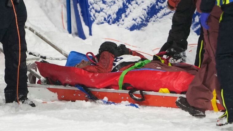 canadian-snowboarder-mcmorris-stretchered-off