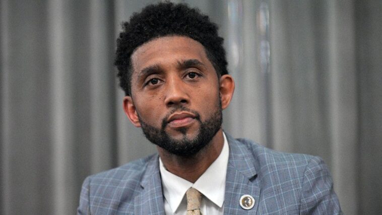 baltimore’s-progressive-mayor-calls-reporter-‘racist’-in-heated-exchange-over-luxury-taxpayer-vehicle