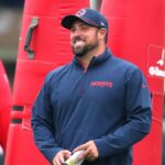 meet-zak-kuhr,-the-patriots-‘mastermind’-who’s-earned-mike-vrabel’s-trust-—-twice