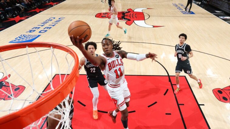 sources:-dosunmu-to-wolves-in-latest-bulls-trade