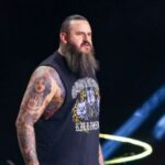 video:-aew-crowd-chants-‘f*ck-ice’-before-main-event