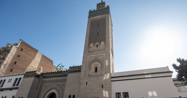 majority-back-ban-on-groups-tied-to-muslim-brotherhood-in-france