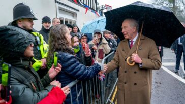 king-charles-reportedly-jeered-over-prince-andrew’s-jeffrey-epstein-ties-during-official-essex-visit