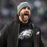 eagles-stars-‘block-out-the-outside-noise’-around-coach-nick-sirianni-amid-criticism-over-tough-season