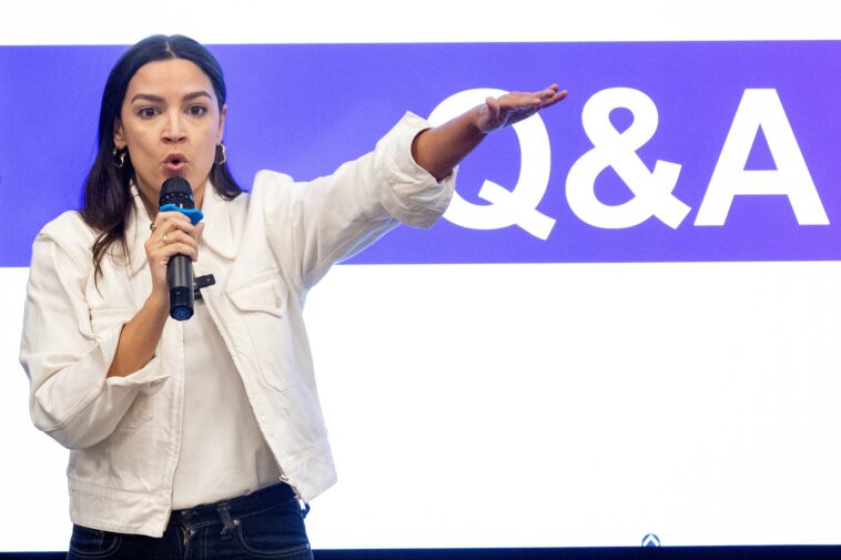 aoc-touts-money-for-her-nyc-district-in-funding-bill-she-voted-against,-announces-plans-to-train-ice-‘legal-observers’