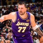 luka-limps-off;-mri-set-on-hamstring,-source-says