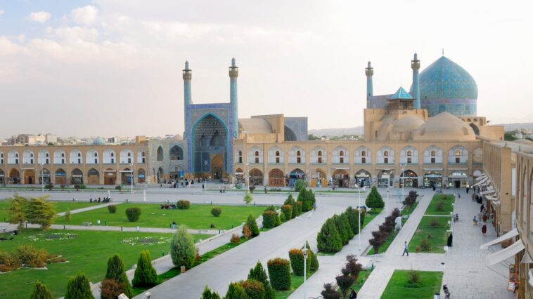 officials-tell-americans-in-one-country-to-‘leave-now’-due-to-major-safety-concerns