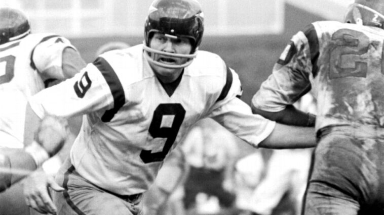 hall-of-fame-quarterback-jurgensen-dies-at-91