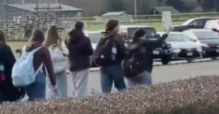 watch:-washington-mom-confronts-16-year-old-son-skipping-school-for-anti-ice-protest;-he-refuses-to-get-into-car-claiming-school-allows-it-–-“it’s-my-right!”