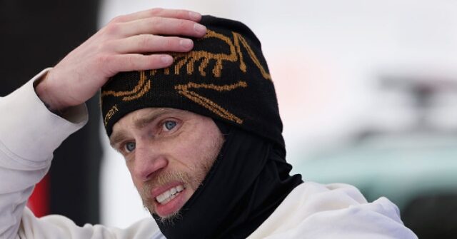 british-american-skier-apparently-urinates-‘f*ck-ice’-into-the-snow-at-winter-olympics