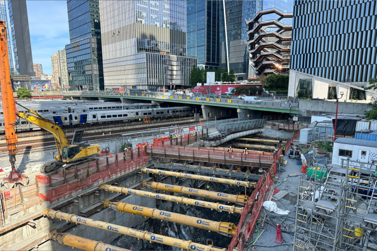 judge-orders-trump-administration-to-restore-federal-funds-for-rail-tunnel-between-ny-and-nj