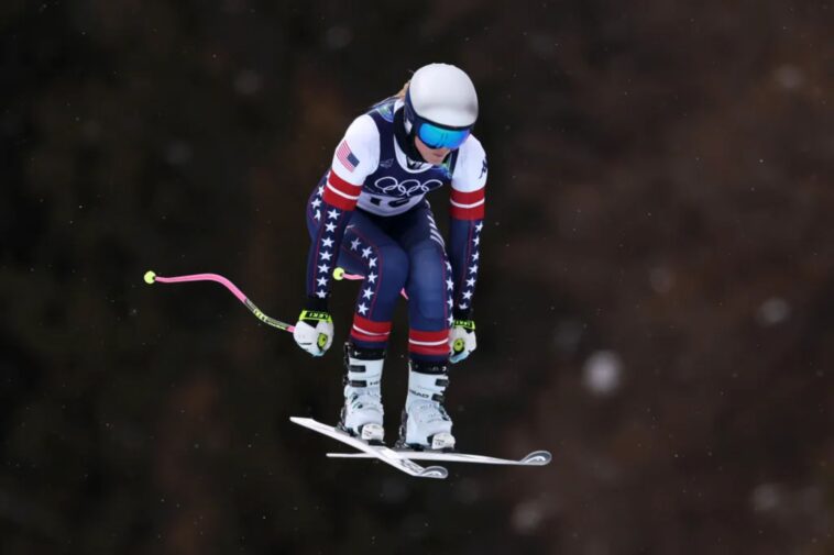 us-ski-star-lindsey-vonn-completes-another-training-run,-ready-to-race-olympic-downhill-on-torn-acl