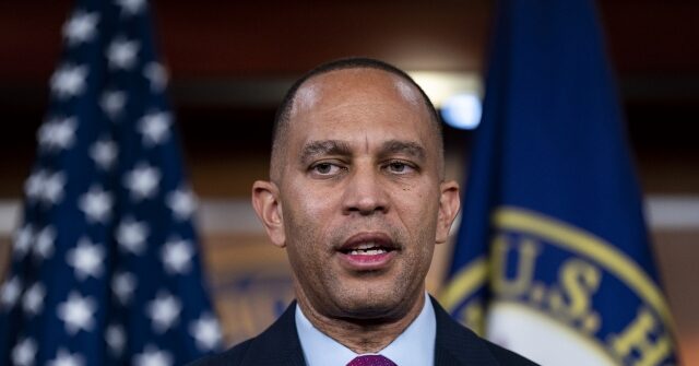 jeffries-on-how-he’d-deal-with-ice-doxxing-concerns:-they-should-be-like-every-other-agency