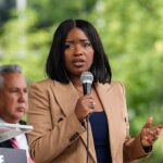 jasmine-crockett-says-some-republicans-would-‘absolutely’-vote-for-her-in-a-general-election